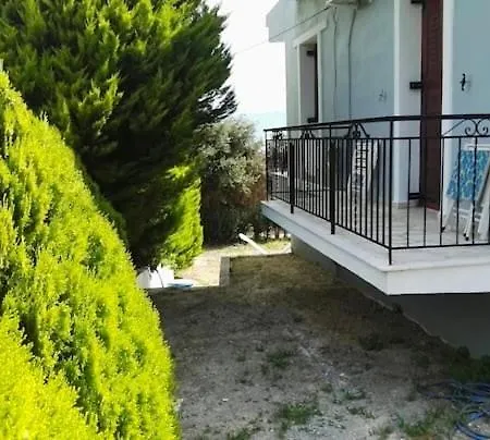 Countryside Apartment Yard-View-Wifi-Parking Appartement